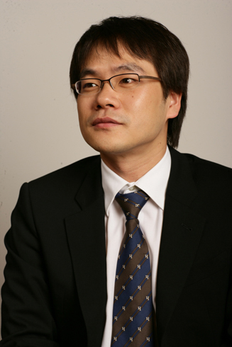 코가 높으면 남성의 구애 받는 미인? | bnt뉴스 코가 높으면 남성의 구애 받는 미인? | Bnt뉴스