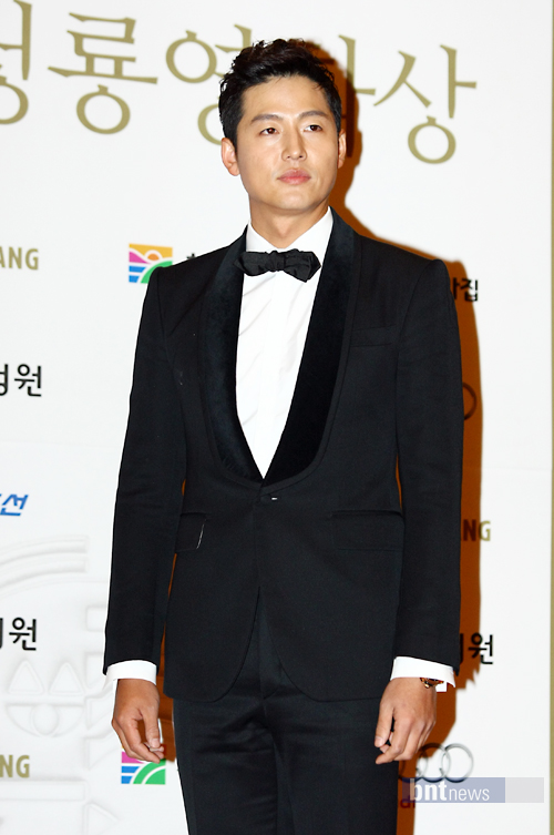 [포토] '청룡영화상' 이정진 '훤칠하네~' | bnt뉴스
