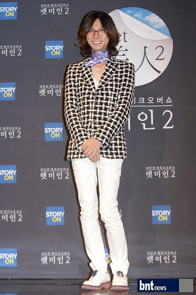 Bnt포토] '렛미인2' 스타일러 김성일, '보라색 스카프가 상큼하네~' | Bnt뉴스