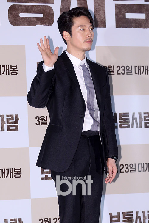[bnt포토] 장혁 '손인사 만으로 여심 싹쓸이' | bnt뉴스