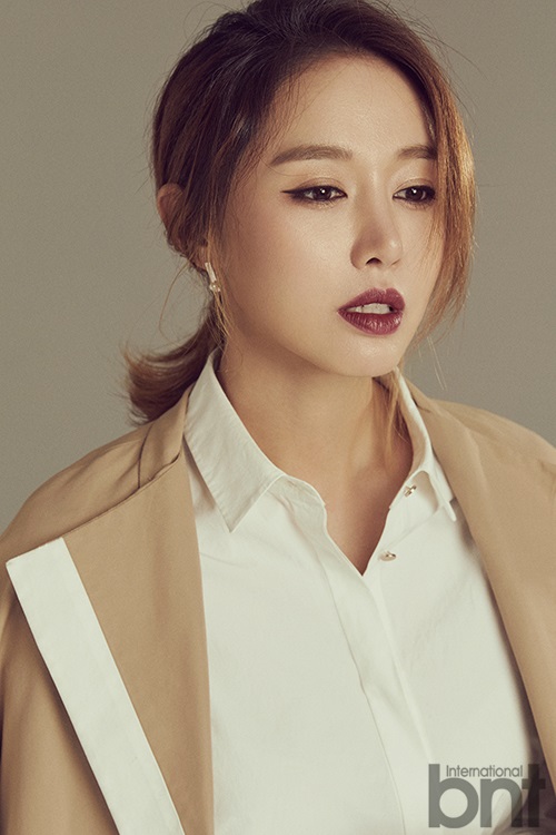 Bnt화보] 김민아 “10년 넘는 경력에도 생방송 부담감 커, 매일 시험 치르는 기분” | Bnt뉴스