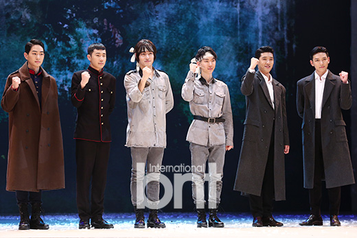 Bnt포토] 온유-성규-지창욱-조권-고은성-지창욱 '신흥무관학교 파이팅' | Bnt뉴스