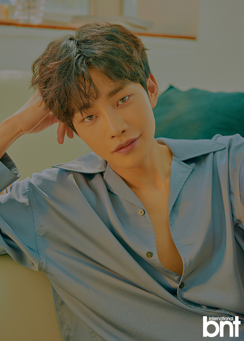 [bnt화보] 김재영 “모델 활동으로 무표정 익숙해, 배우 전향 후 사람들과 친해지기 위해 웃고 다녀” | bnt뉴스