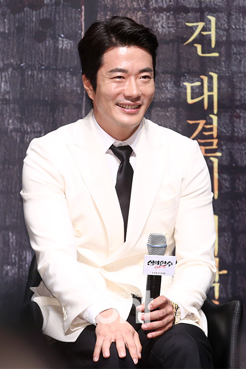 신의 한 수2' 권상우, “어떤 흐름에 액션 영화 마주할 기회 적었어” | bnt뉴스 신의 한 수2' 권상우, “어떤 흐름에 액션 영화 마주할 기회 적었어” | Bnt뉴스