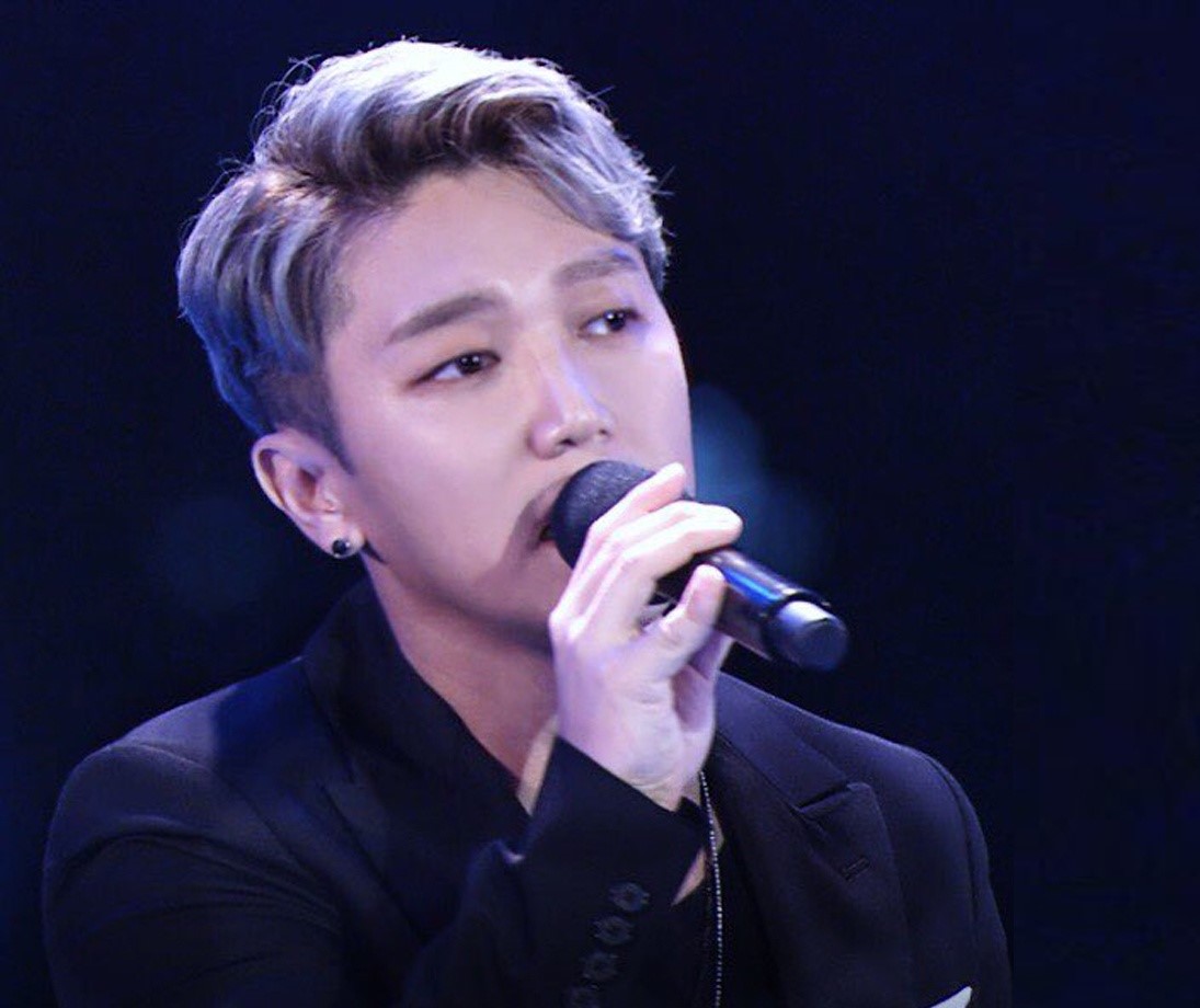 래준&양양, <b>유니세프</b>시리즈 <b>롯데</b>자이언츠 승리기원 특별공연