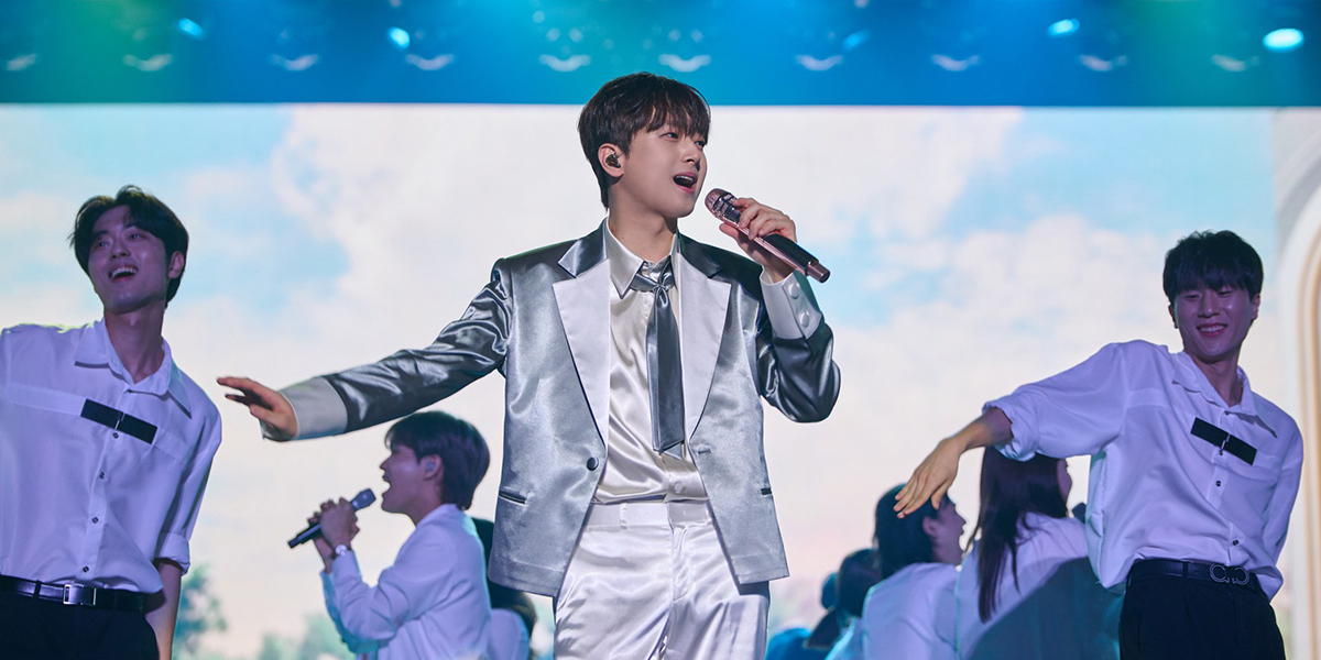 <b>이찬원</b>, 7천여 팬들과 ‘찬가’ 인천 <b>콘서트</b> 성료 “<b>190분</b>의 감동”