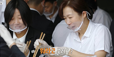 <b>염혜란</b>, ‘센스x입담x케미’ 만렙...첫 예능 완벽 스타트