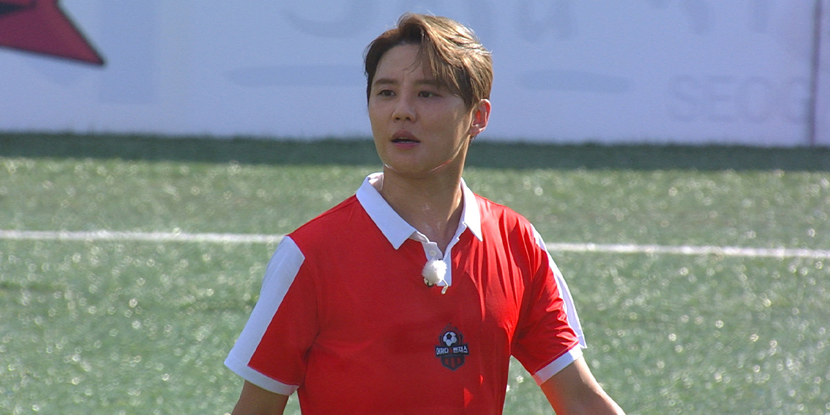 ‘뭉찬3’ <b>김준수</b>, 박지성도 인정한 ‘연예인 축구 원탑’