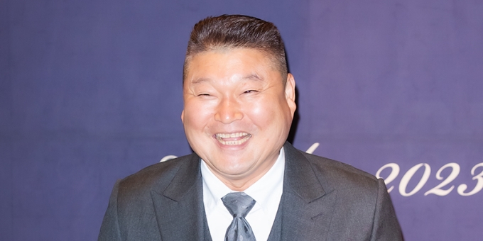 <b>강호동</b>, 가로수길 <b>빌딩</b> 6년 만에 166억원에 <b>매각</b>