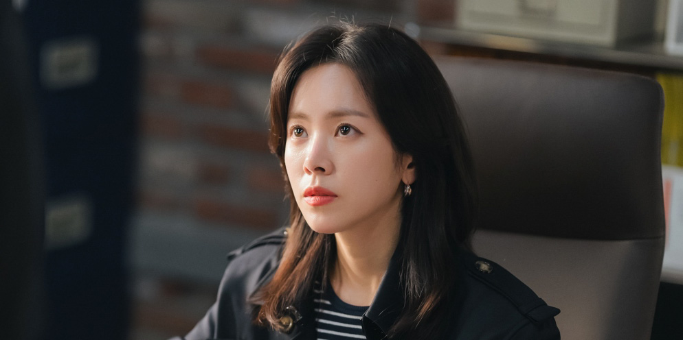 ‘<b>나의 완벽한 비서</b>’ 한지민, 이준혁 염탐 중!