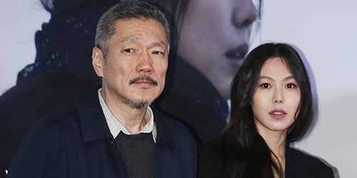 ‘만삭’ <b>김민희</b>, <b>홍상수</b>와 독일行... <b>영화제</b> 동반 참석