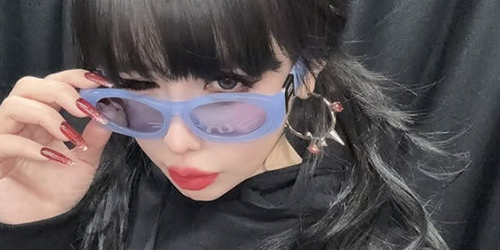 ‘셀프 열애설’ <b>박봄</b> “셀프 아냐...이민호가 시켜서 쓴 것”