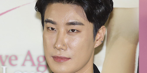 ‘<b>행인 폭행</b> 혐의’ <b>산이</b>, 검찰 <b>기소유예</b> 처분 종결