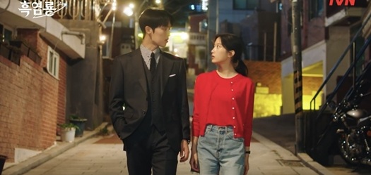‘<b>그놈은 흑염룡</b>’ 결별 위기… 최고 4.7%