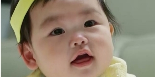 ‘<b>박수홍 딸</b>’ <b>재이</b>, 걸음마 연습 기구 정복 (<b>슈돌</b>)