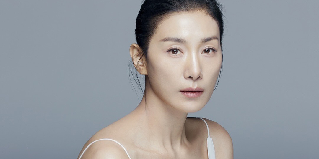 <b>김서형</b>, <b>미스틱스토리</b> 行