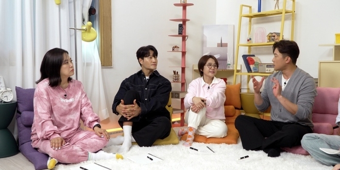 김종국, ‘LA 여친설’에 드디어 입 연다 (<b>옥문아</b>)
