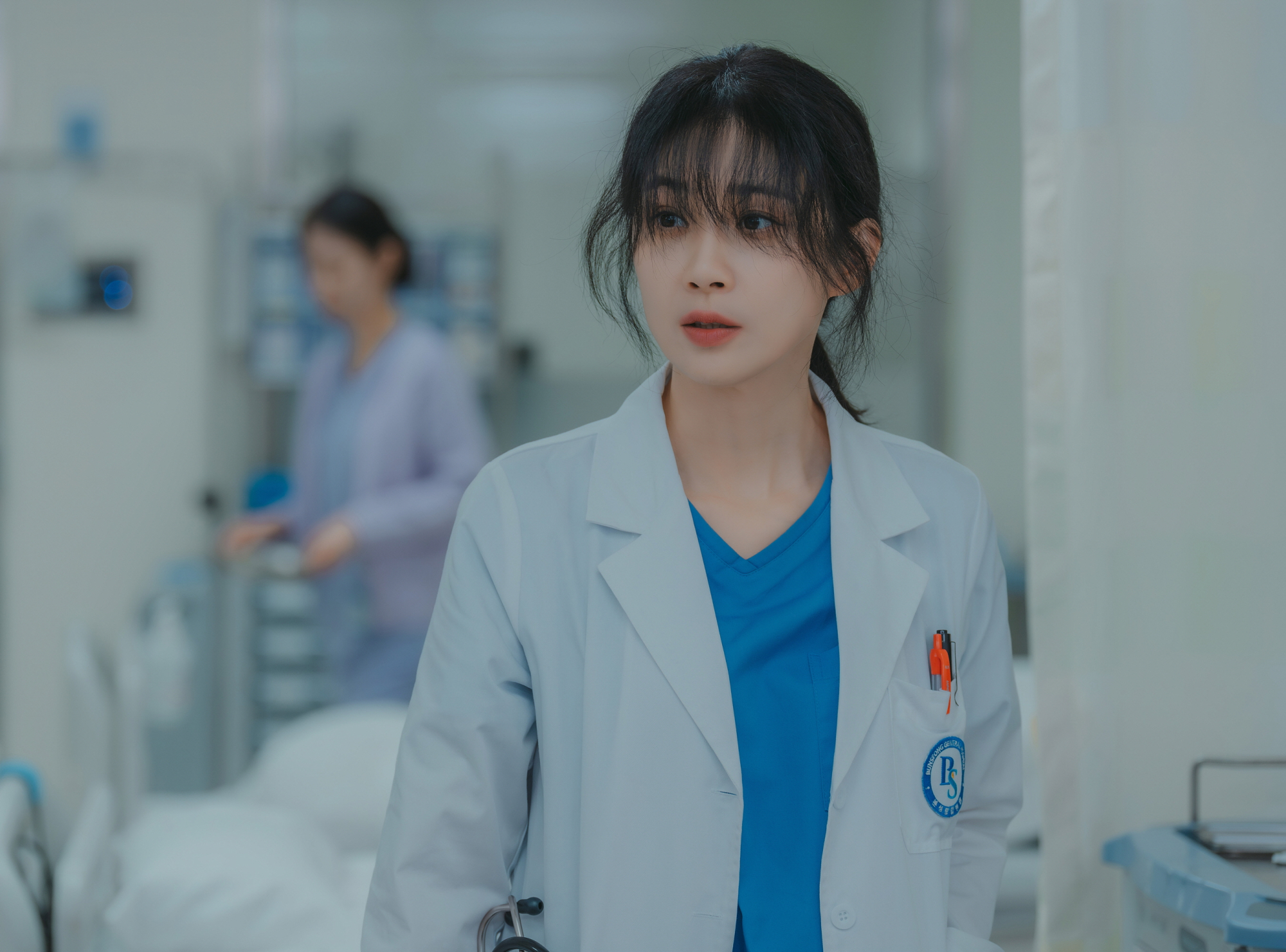 ‘<b>메리킬즈피플</b>’ <b>이보영</b>, 베테랑 의사 변신