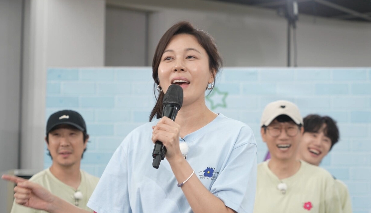 '<b>런닝맨</b>' <b>김하늘</b>, 생목 라이브 열창