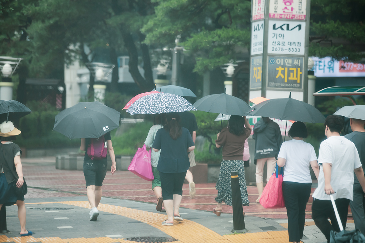 비 내리는 인천 전경