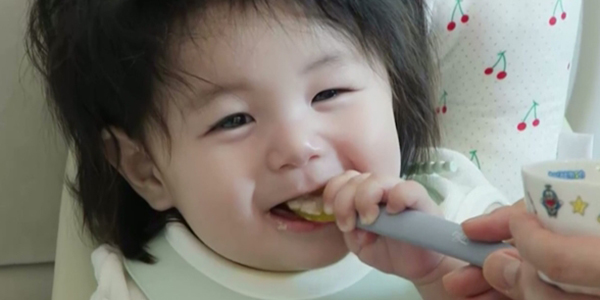‘슈돌’ <b>심형탁</b> 子 <b>하루</b>, <b>한우 이유식</b> 도전