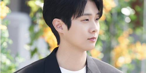 ‘<b>우주메리미</b>’ <b>최우식</b>, 완전무결 수트핏