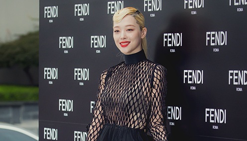 “나를 상품처럼 대했다”… 故 <b>설리</b>, <b>6주기</b>