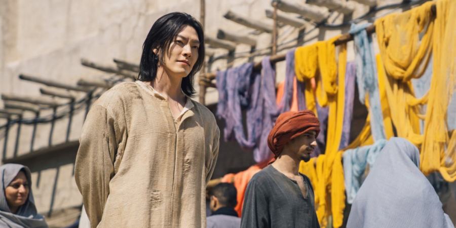 ‘다 이루어질지니’ <b>김우빈</b>, 동굴 <b>아랍어</b> 호평 세례
