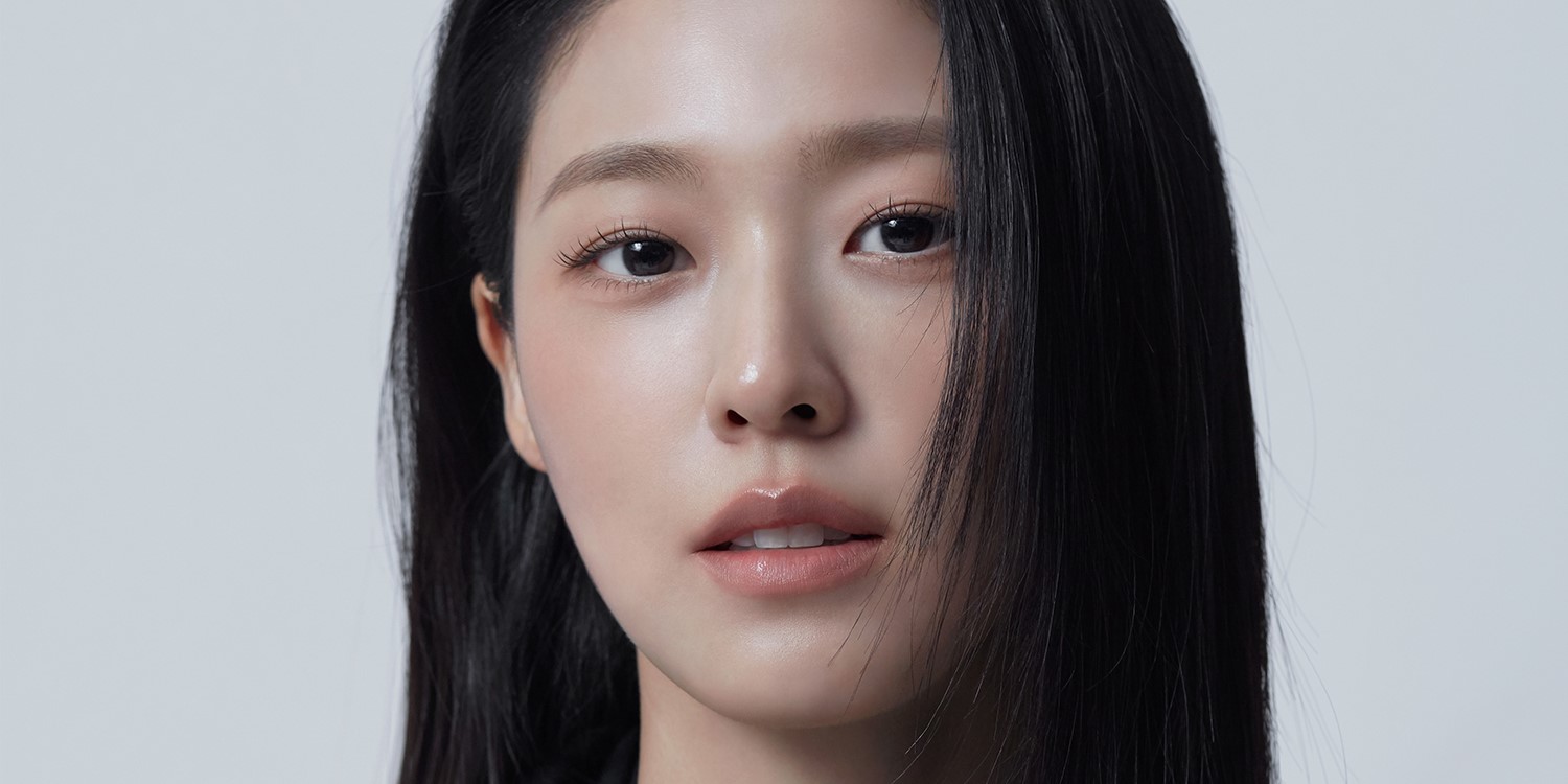 설현, <b>더프레젠트컴퍼니</b>와 <b>전속 계약</b> 체결