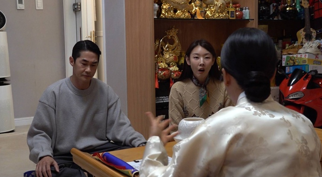 ‘미운우리새끼’ <b>한혜진</b>X배정남 신점(미우새)