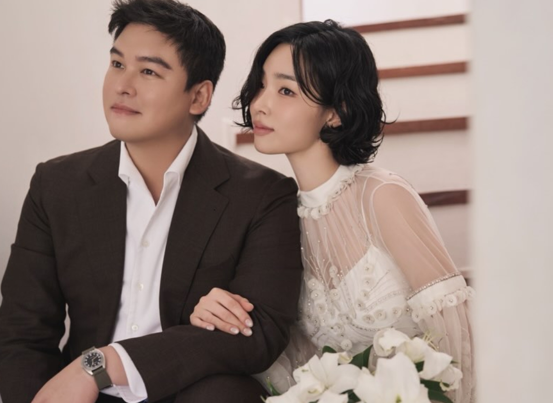 <b>이장우</b><b>조혜원</b> 결혼식, <b>전현무 주례</b>