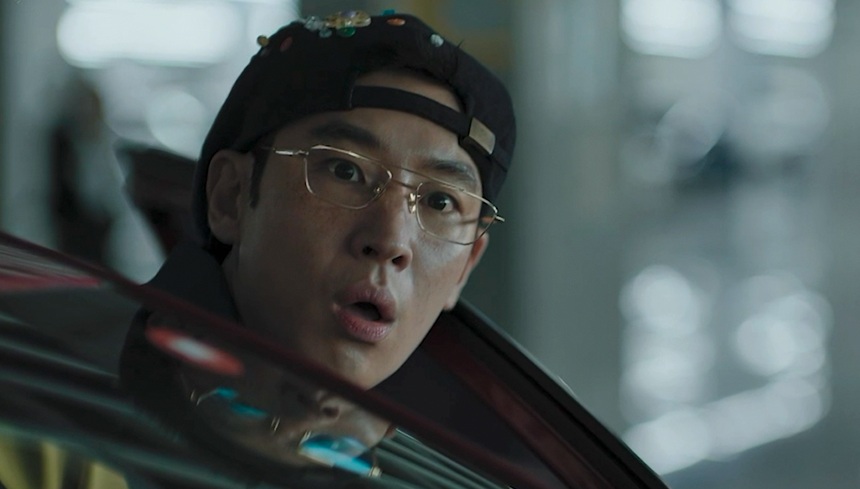 ‘<b>모범택시3</b>’ 이제훈 호구도기