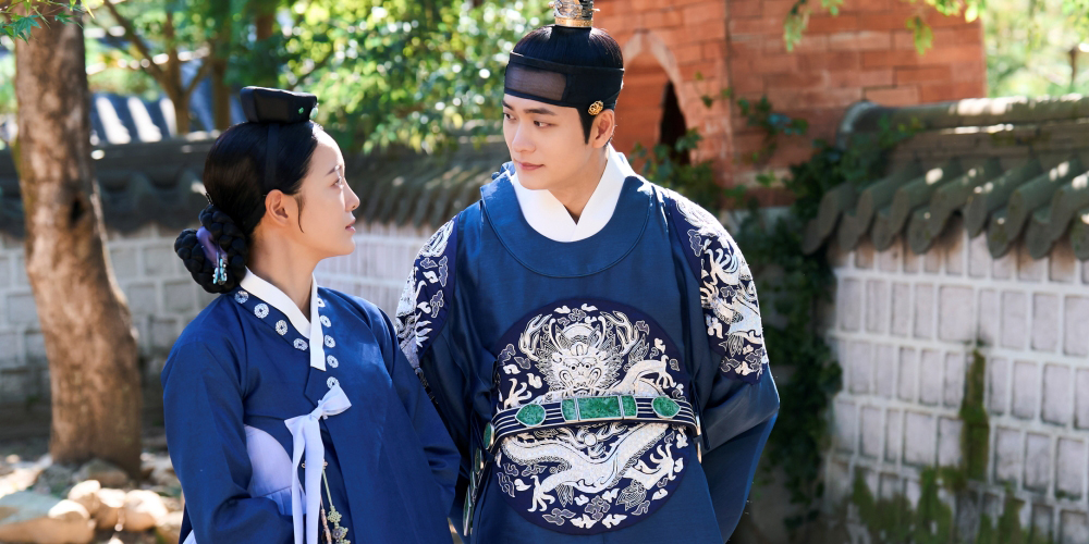 이강에는 달이 흐른다 스틸: 강태오와 김세정