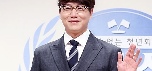<b>성시경</b> “기획사 <b>등록 완료</b>, 심려 끼쳐 죄송”