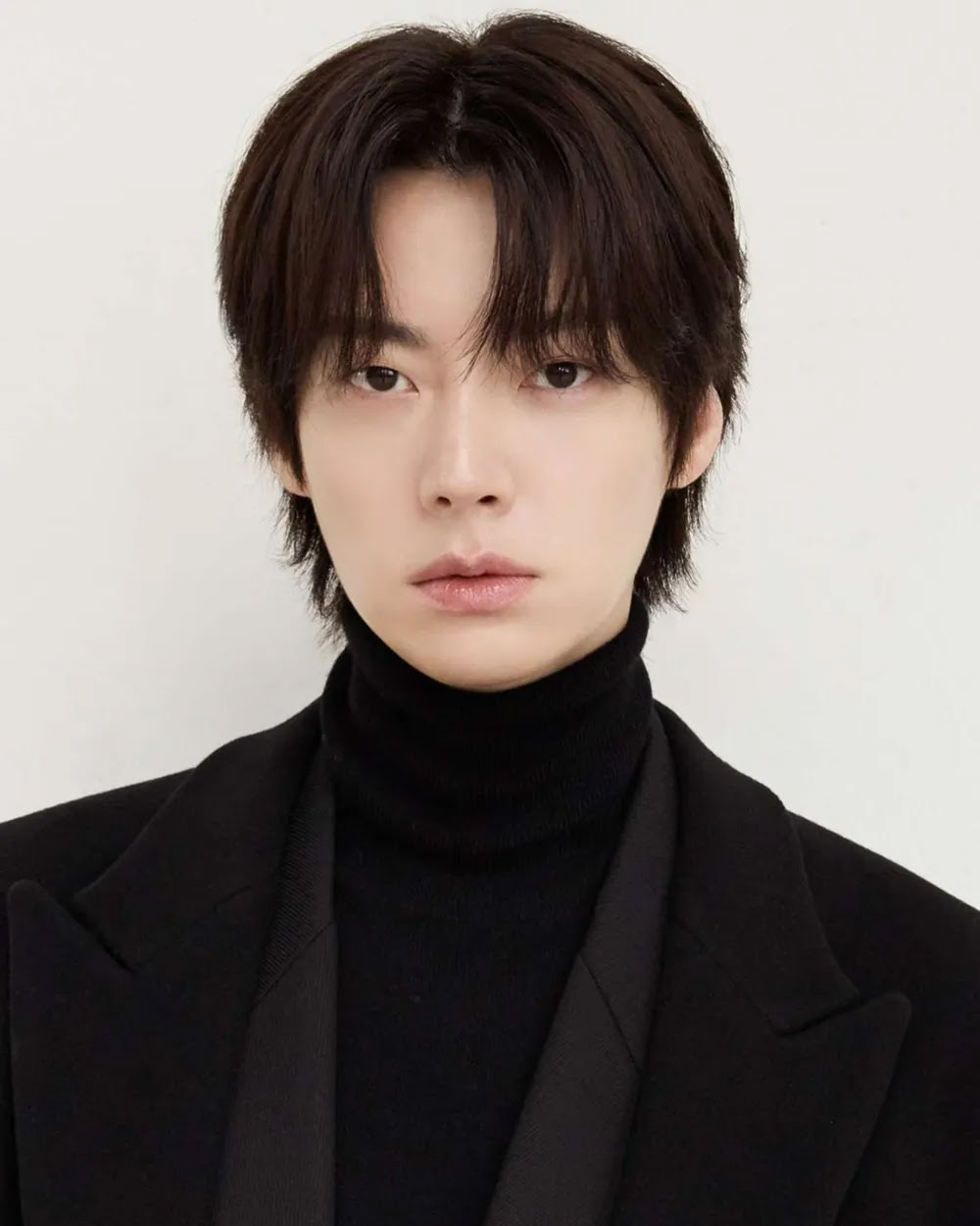 <b>안재현</b>, <b>스튜디오 유후 전속계약</b>