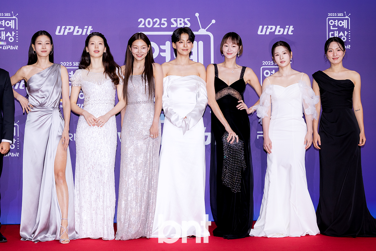 골 때리는 그녀들 출연진 포토월 관련 이미지