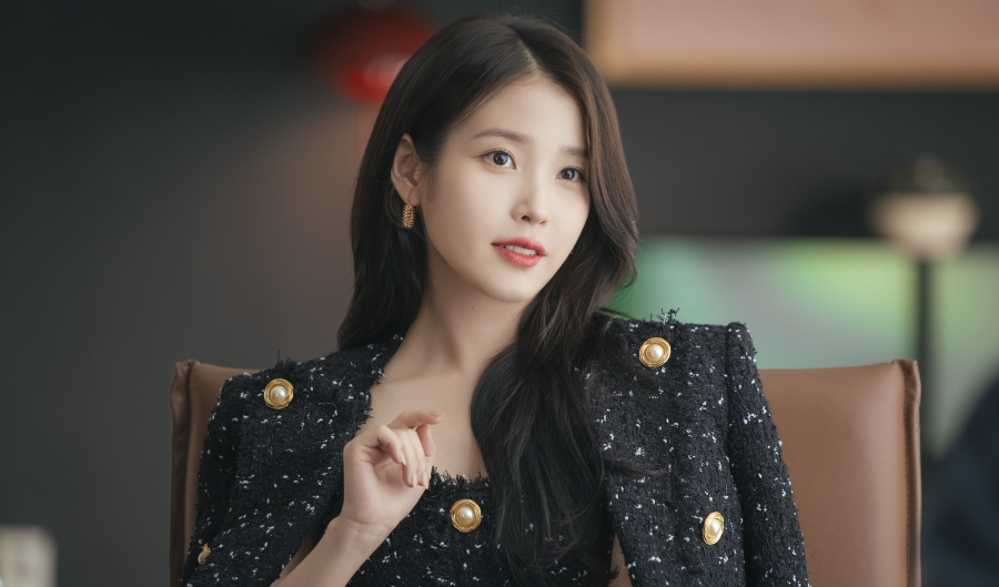 아이유, '21세기 대군부인'으로 안방극장 복귀