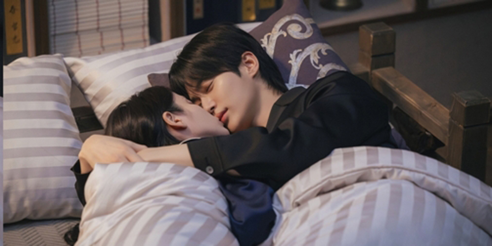 《21世紀大君夫人》IU邊佑錫第8集甜蜜新婚夜登場