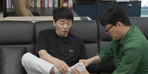 ‘<b>미운우리새끼</b>’ 김형묵X김승수, 한의원 방문 (미우새)