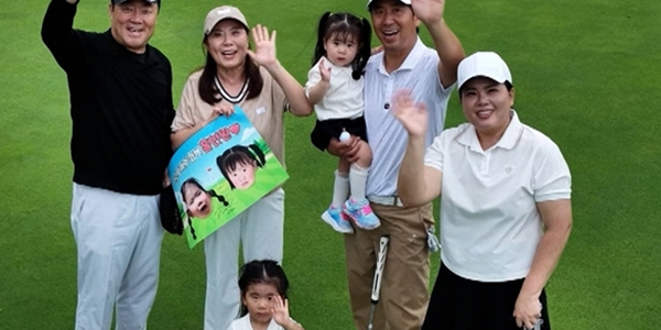 ‘슈돌’ <b>박인비</b>남기협 <b>딸</b>, <b>골프</b>장 출격