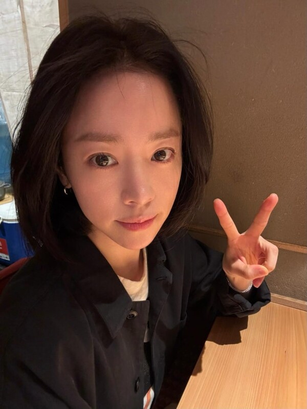최정훈과 결별설 털어낸 한지민, 쿨한 근황 공개에 관심 폭발