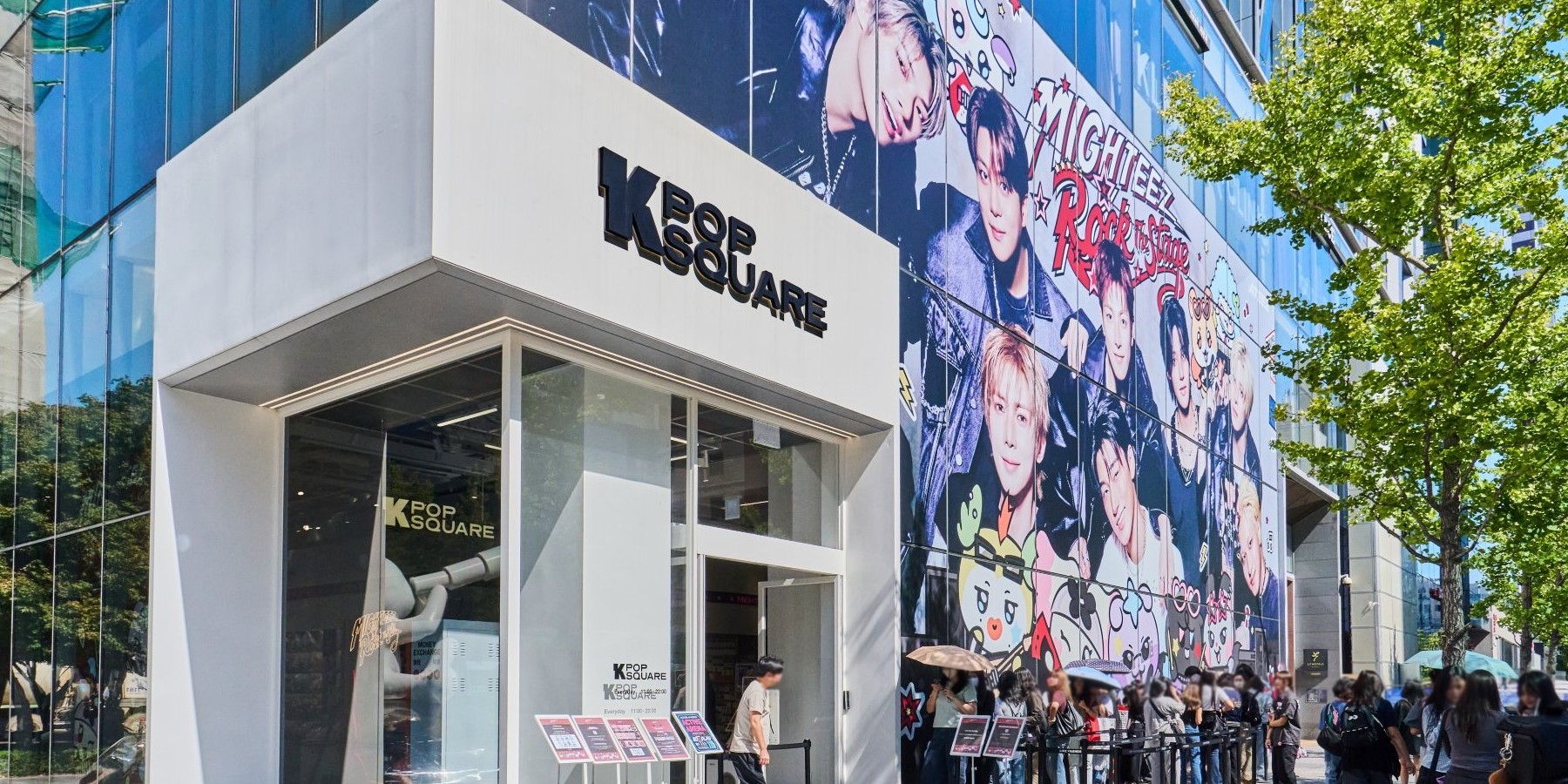 ATEEZ Opens Third Pop-Up With Their Characters MIGHTEEZ