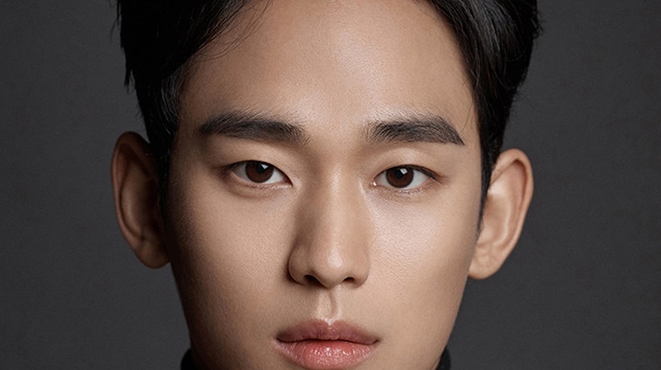 <b>김수현</b>, 오늘(19일) 국내 <b>복귀</b>