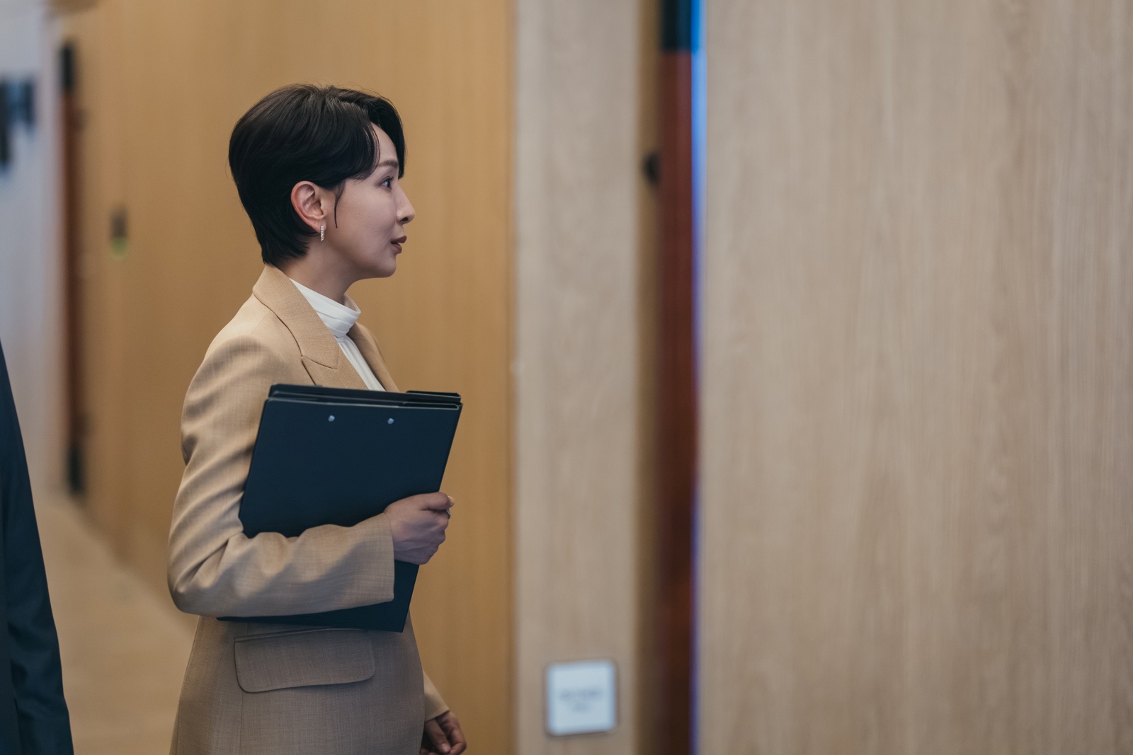 ‘<b>포핸즈</b>’ <b>송강</b>, 솔리스트 재도전