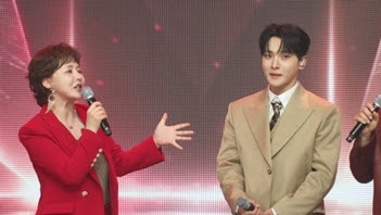 ‘전설의 사내’ <b>성리</b>·<b>금잔디</b> 사제 대결